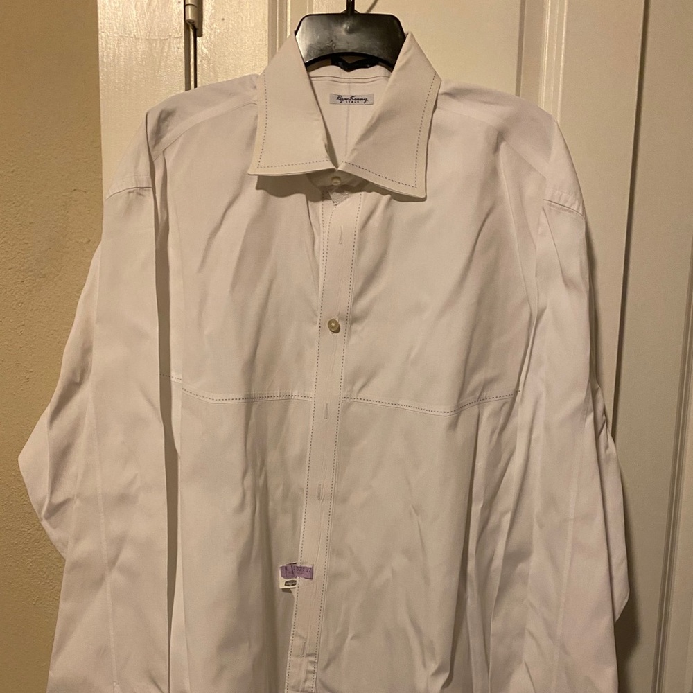 Men’s casual dress shirt
